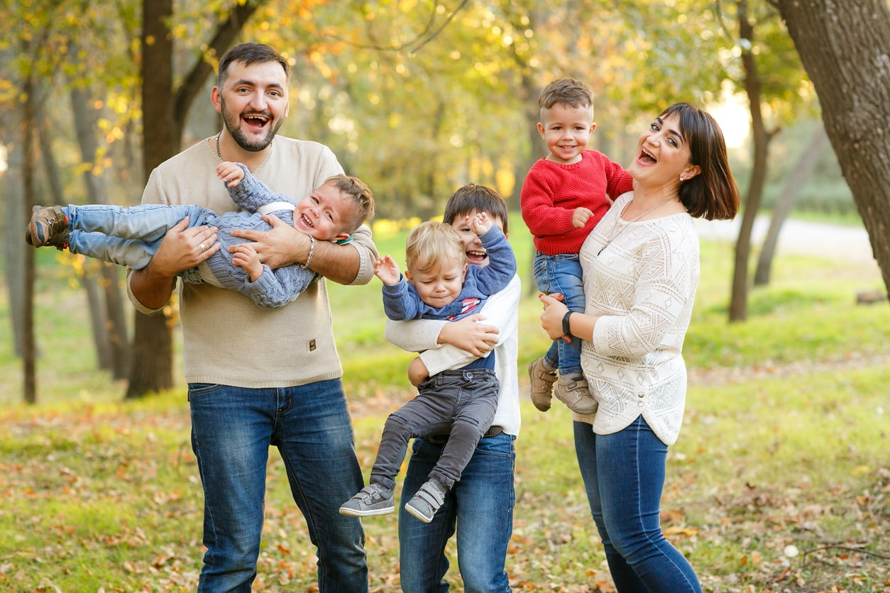 Por qué me arrepiento de no haber tenido más hijos, a pesar de tener una familia numerosa