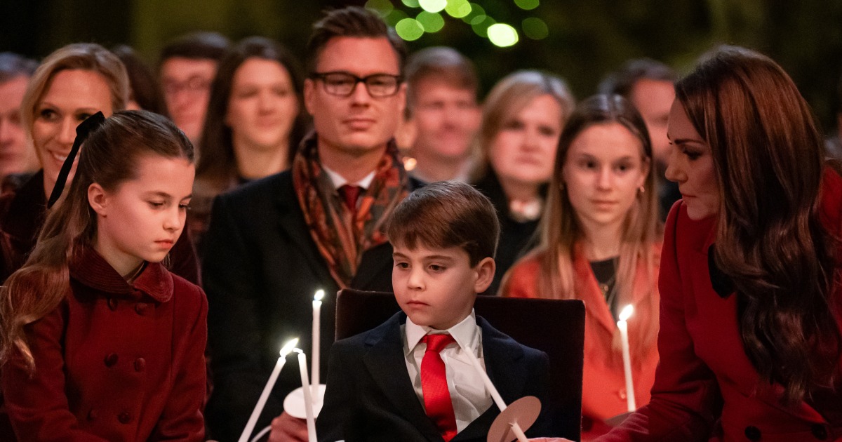 Ve la nota de agradecimiento escrita a mano del Príncipe Louis a 'abuela y abuelo' en el Servicio de Navidad