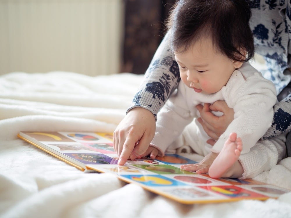 When Should You Start Reading To Your Baby? - Motherly